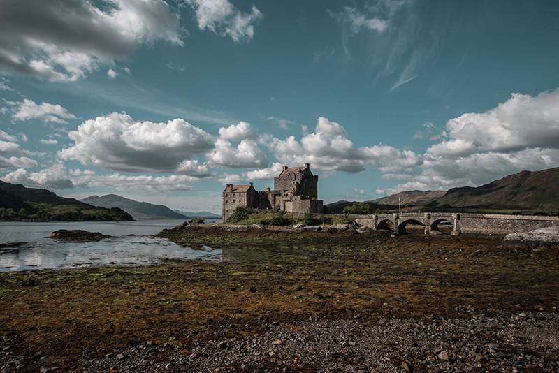 Scottish Highlands - travel Edinburgh to Isle of Skye - Eilean Donan Castle