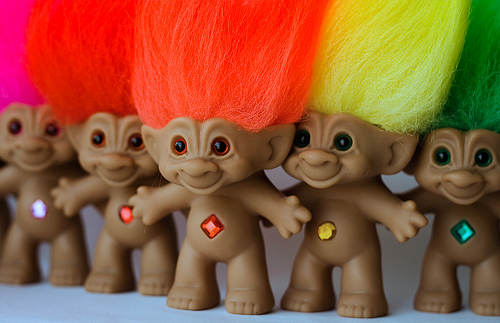 How to effectively manage trolls and critics online
