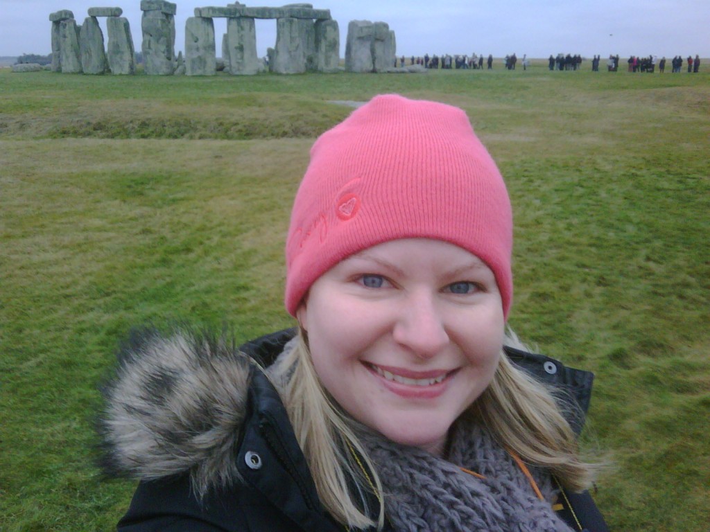 How to start a travel blog - Stonehenge