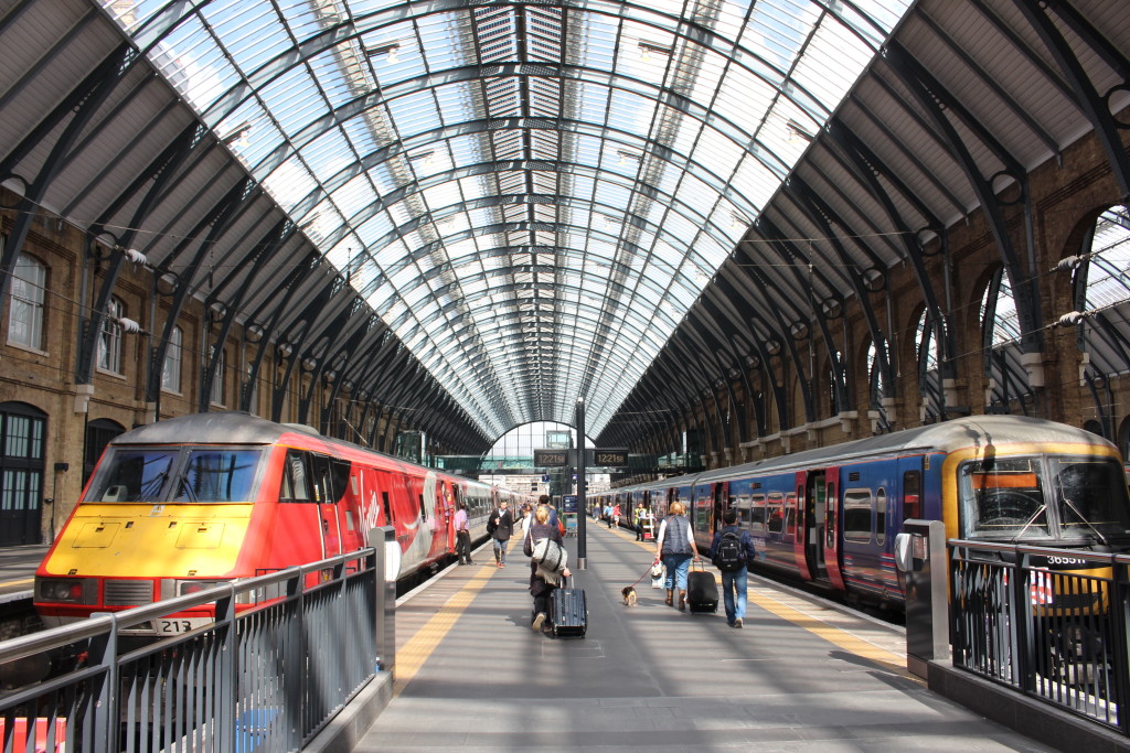 7 awesome reasons to travel on the train from London to Edinburgh