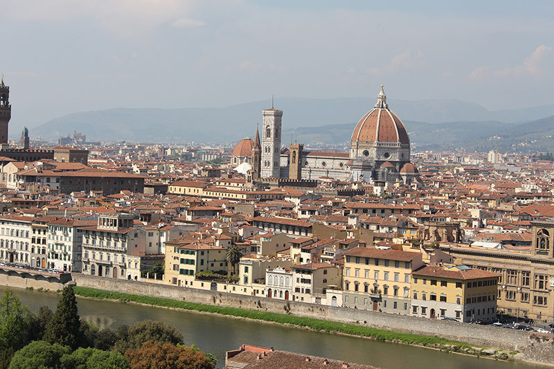 To Tuscany apartments are not very far from Florence